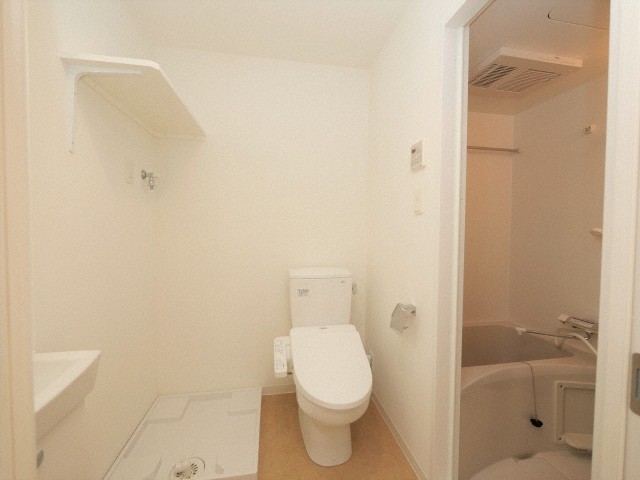 トイレ　トイレもきれいです