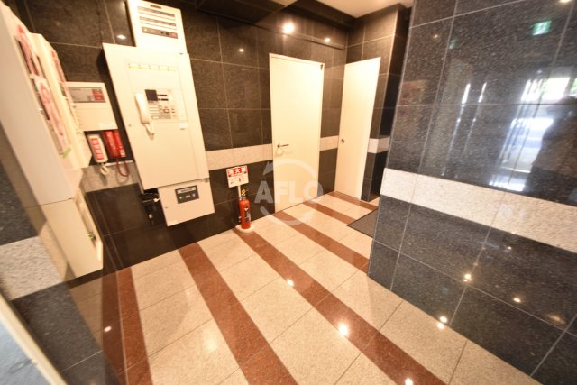 ロビー　ファイブスター九条　ロビー