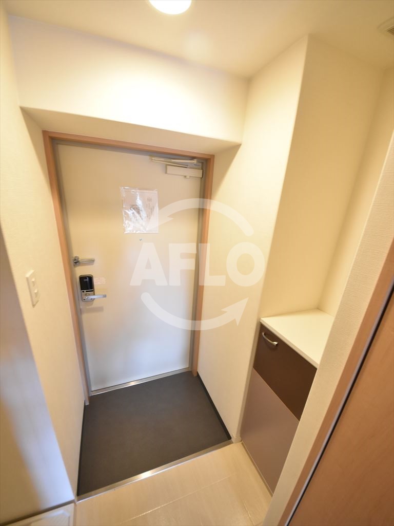 玄関　ファイブスター九条　玄関