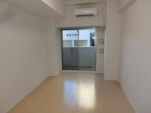 居室・リビング　室内