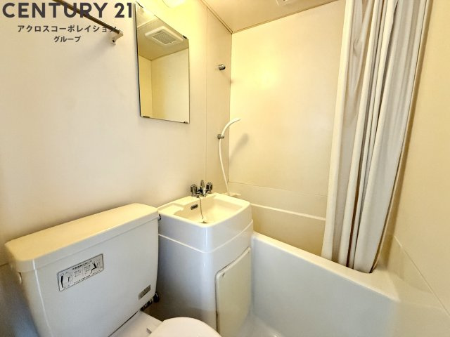 バス・シャワールーム　シンプルで機能的なユニットバスです♪