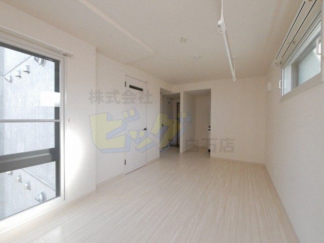 居室・リビング　広々リビングです♪