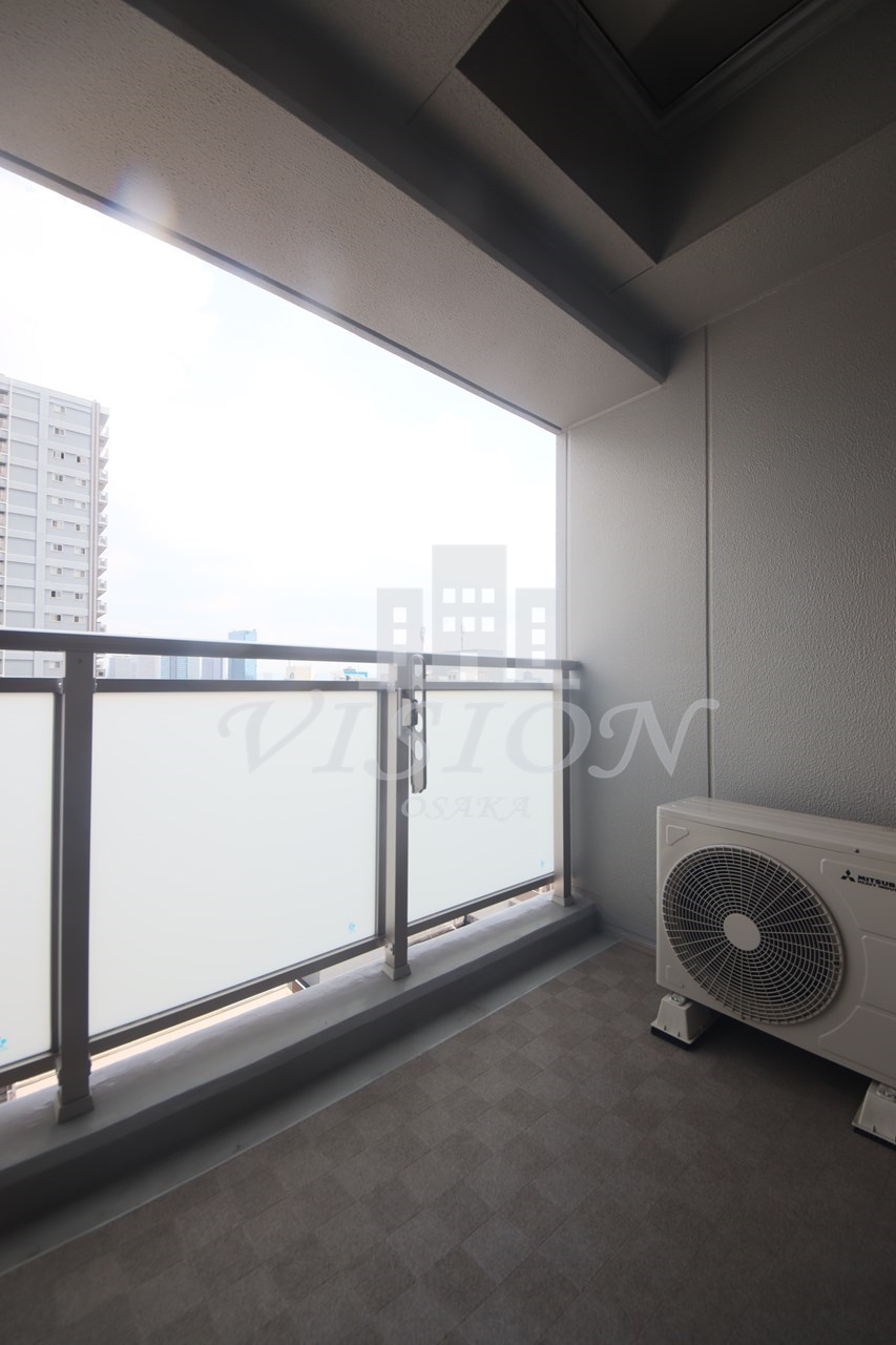 バルコニー　室内写真は別室のものです