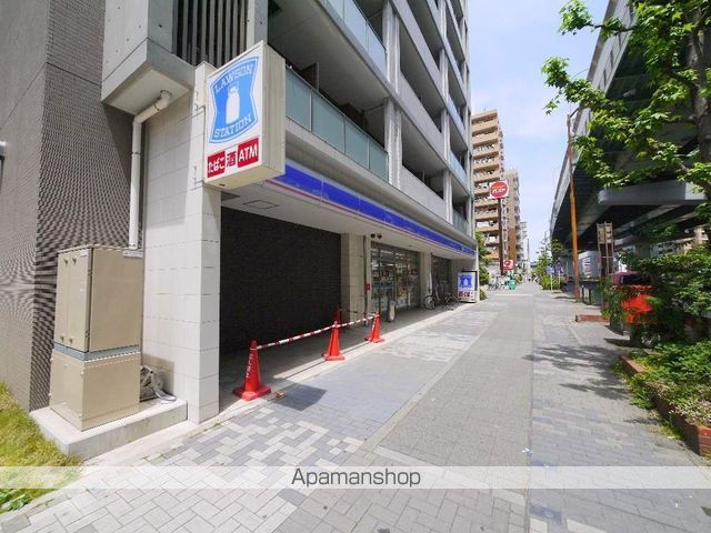 コンビニ　ローソン（コンビニ）まで496m