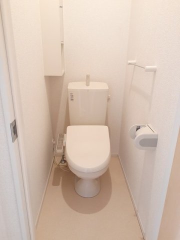 トイレ　落ち着いたトイレです