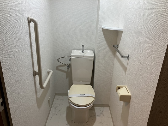 トイレ　トイレ