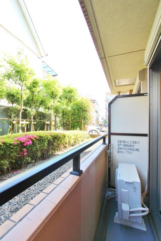 バルコニー　参考写真（同物件別部屋）