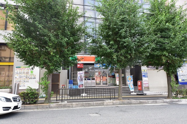 コンビニ　セブンイレブン　豊中東寺内町店（コンビニ）まで747m