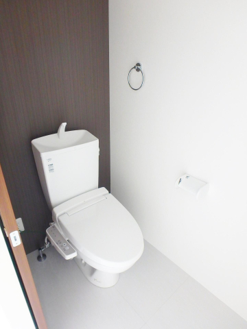 トイレ　※写真はII号室です