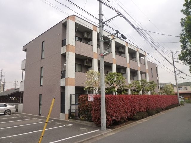その他　敷地内駐車場あります