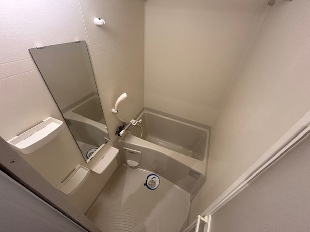 バス・シャワールーム　※別部屋写真