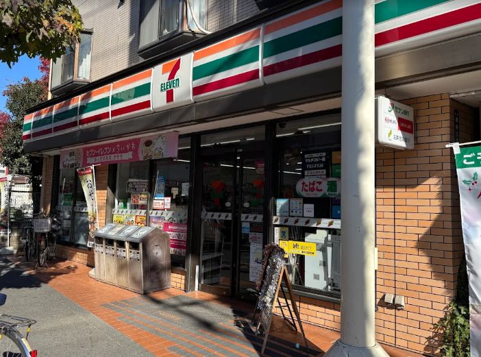 コンビニ　セブンイレブン北区神谷3丁目店（コンビニ）まで516m