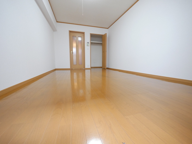 居室・リビング　★フローリングのお部屋です★