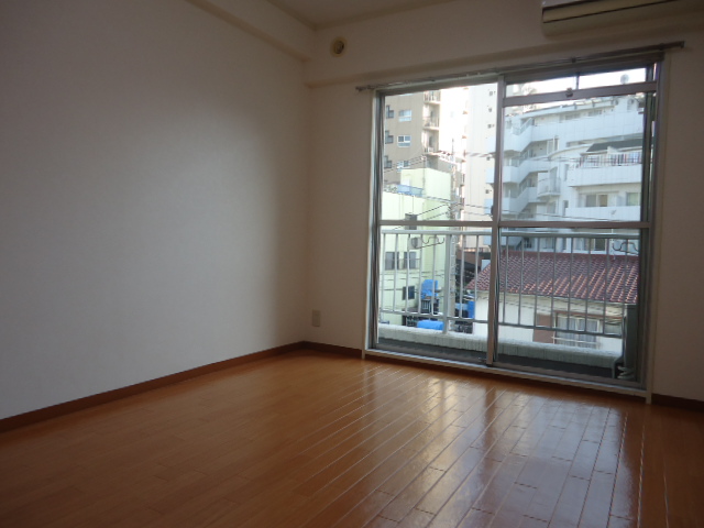 居室・リビング　別部屋参考用写真