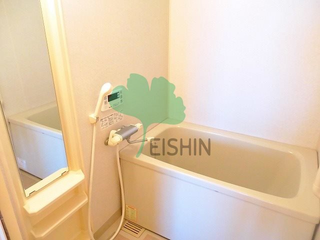 バス・シャワールーム　清潔感のある浴室です！