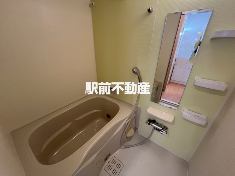 バス・シャワールーム　間取り反転タイプ