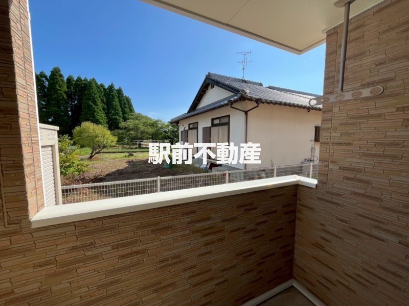 バルコニー　間取り反転タイプ