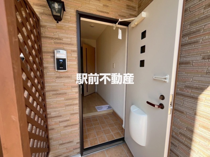玄関　間取り反転タイプ