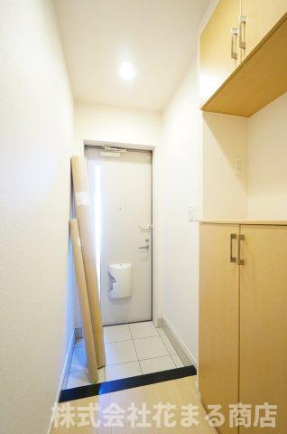 玄関　物件、駅でお待ち合わせでのご案内歓迎！
