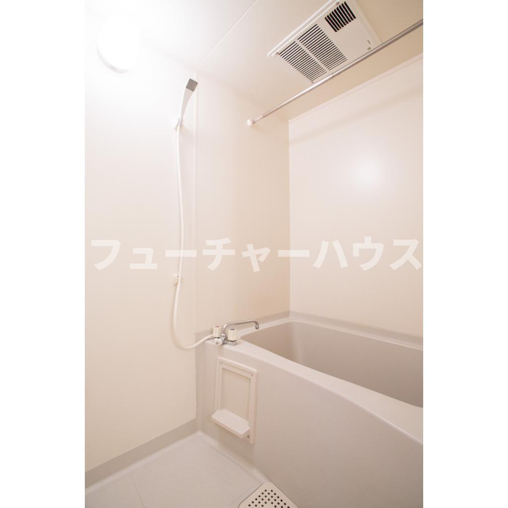 バス・シャワールーム　お風呂で日々の疲れを落としましょう