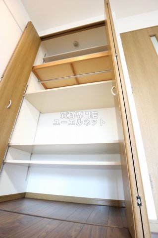収納　クローゼット付きでお部屋もスッキリ♪