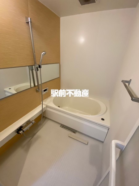 バス・シャワールーム　別部屋写真流用