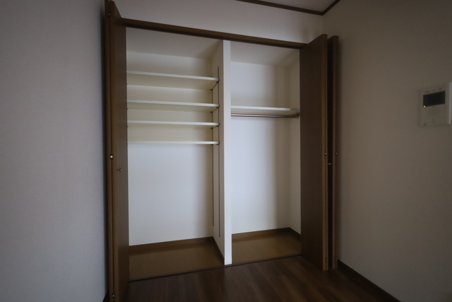 収納　※別号室の写真です