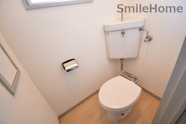 トイレ　清潔感があるトイレです。入るとホッとする、そんな空間。