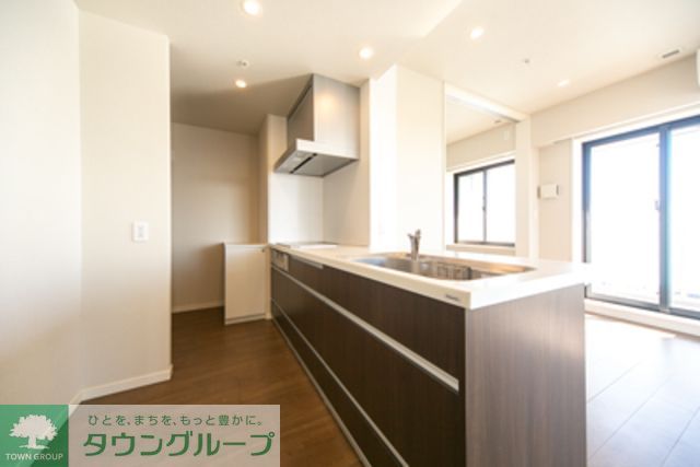 キッチン　※写真は同タイプ住戸です。