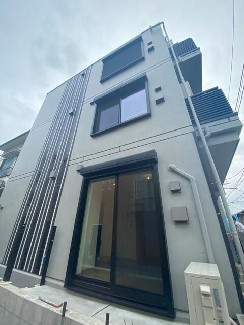 建物外観　■角部屋■２面採光■インターネット無料■２４時間換気システム