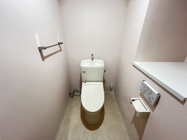トイレ　コンパクトで使いやすいトイレです