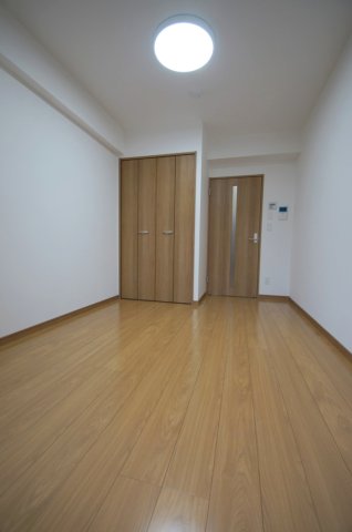 その他部屋・スペース　清潔感のあるフローリングのお部屋です