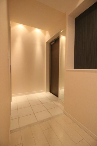 玄関　※別部屋写真