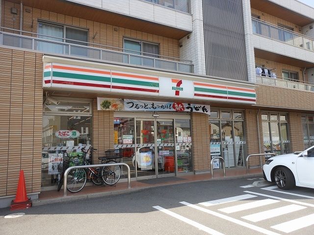 コンビニ　セブンイレブン（コンビニ）まで350m