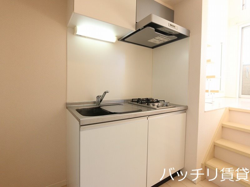 キッチン　同型タイプの為、現状を優先致します。