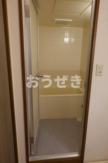 バス・シャワールーム　?