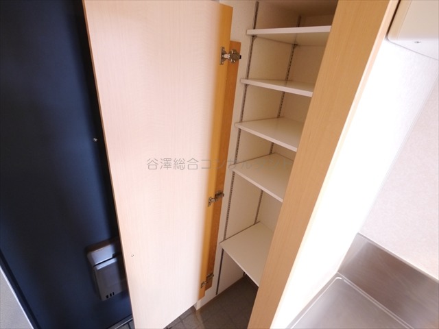 玄関　シューズボックス