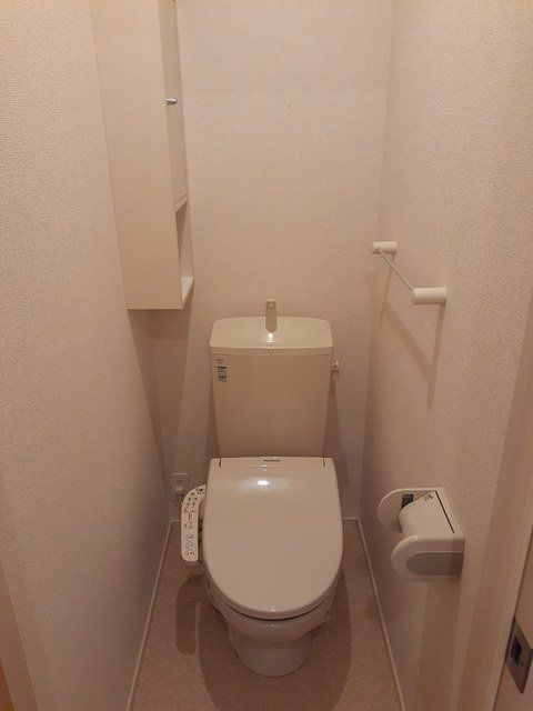 トイレ　トイレ