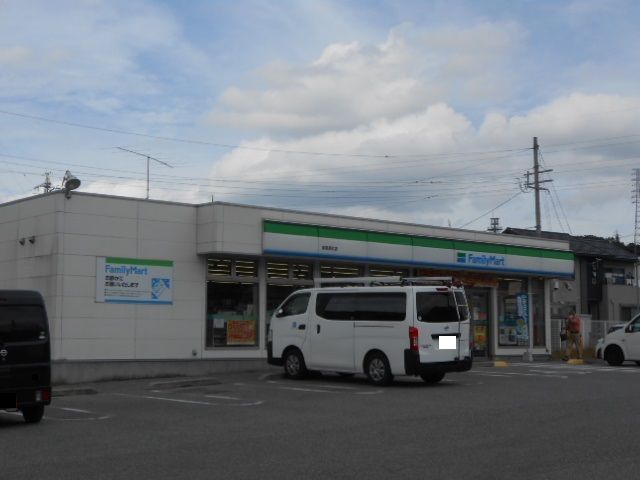 コンビニ　ファミリーマート彦根原店様（コンビニ）まで420m
