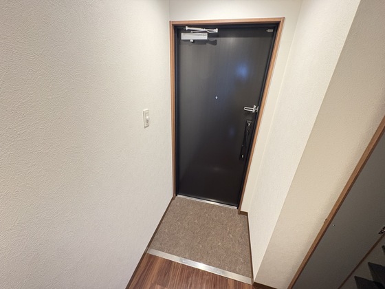 玄関　※別部屋の写真です