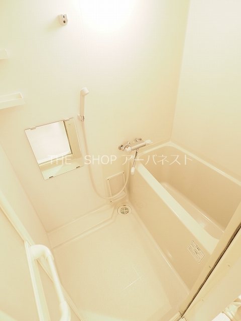 バス・シャワールーム　浴室乾燥機あります。
