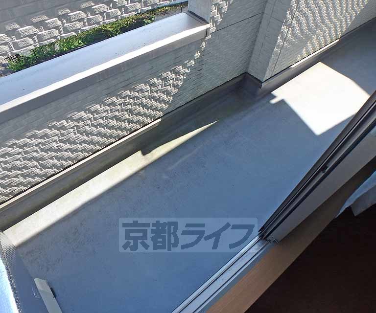 バルコニー　３階のバルコニーです。２階にもバルコニーがあり、物干し...