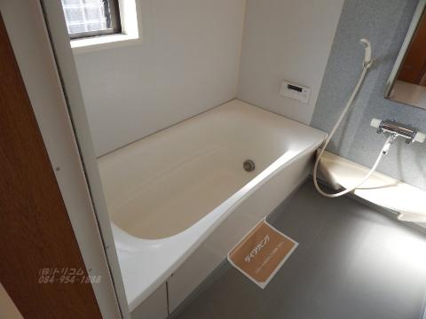 バス・シャワールーム　追焚乾燥機能付広々一坪バス