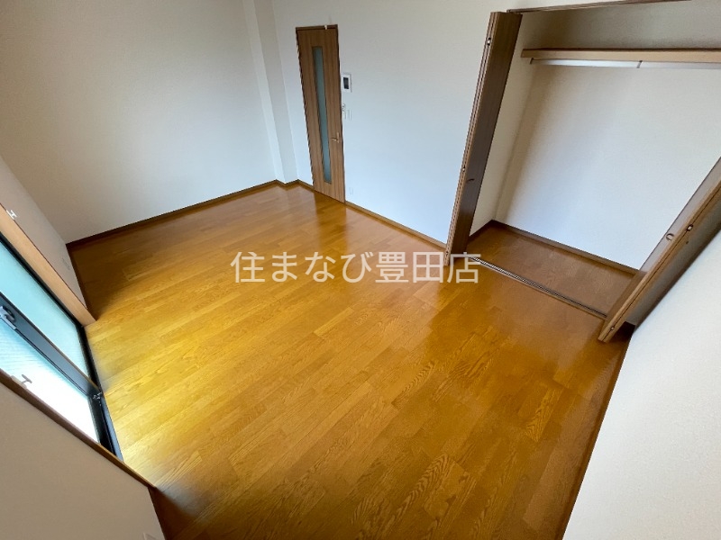 居室・リビング　同型別部屋写真
