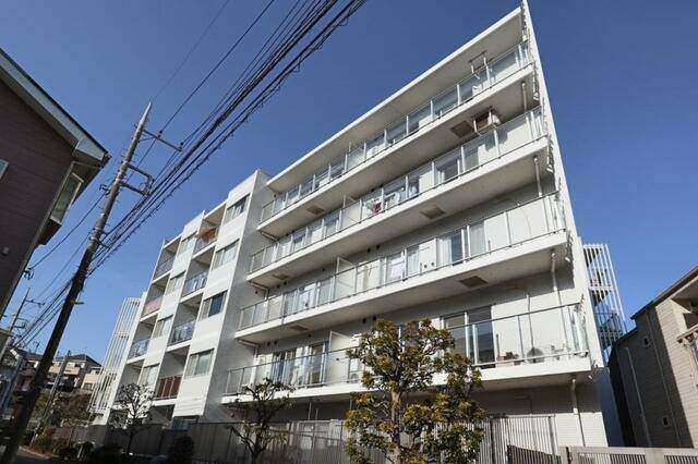建物外観　外観タイル張りです