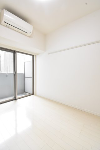 その他部屋・スペース　清潔感のあるフローリングのお部屋です