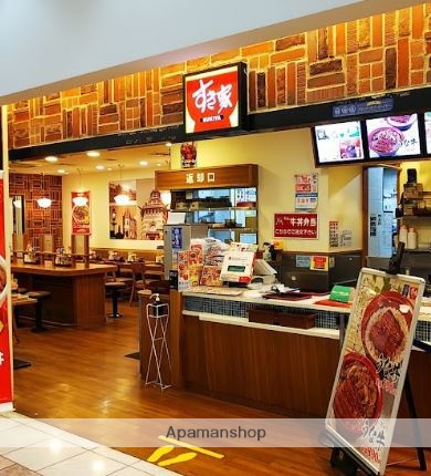 飲食店　すき家大森ベルポート店（飲食店）まで135m