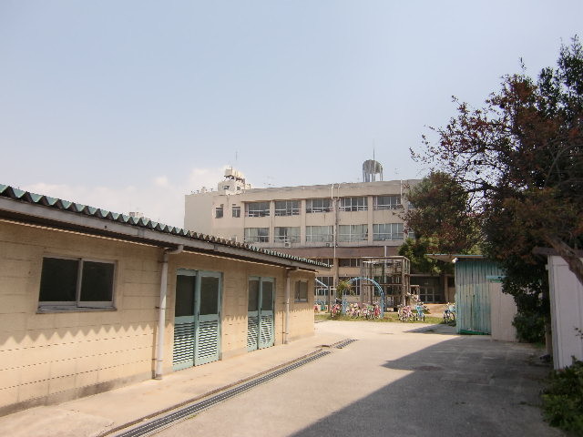 小学校　大阪市立西三国小学校（小学校）まで400m