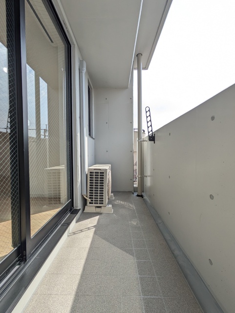 バルコニー　※現在建築中　３０３号室モデルルームの写真です