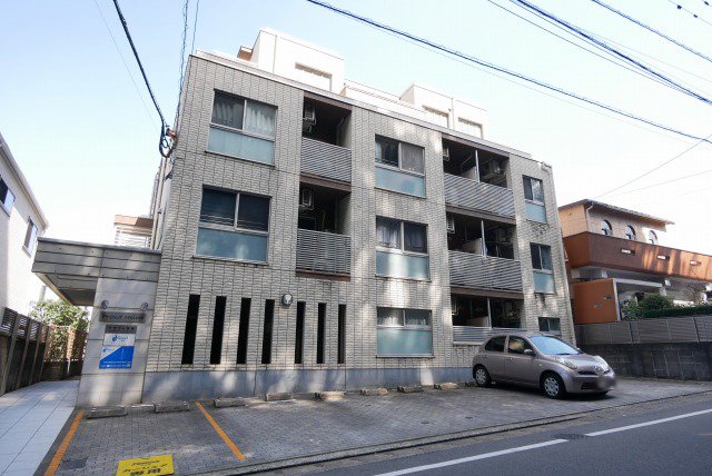建物外観　落ち着いた雰囲気の外観です